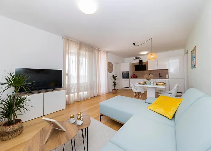 Deluxe Apartment Zara